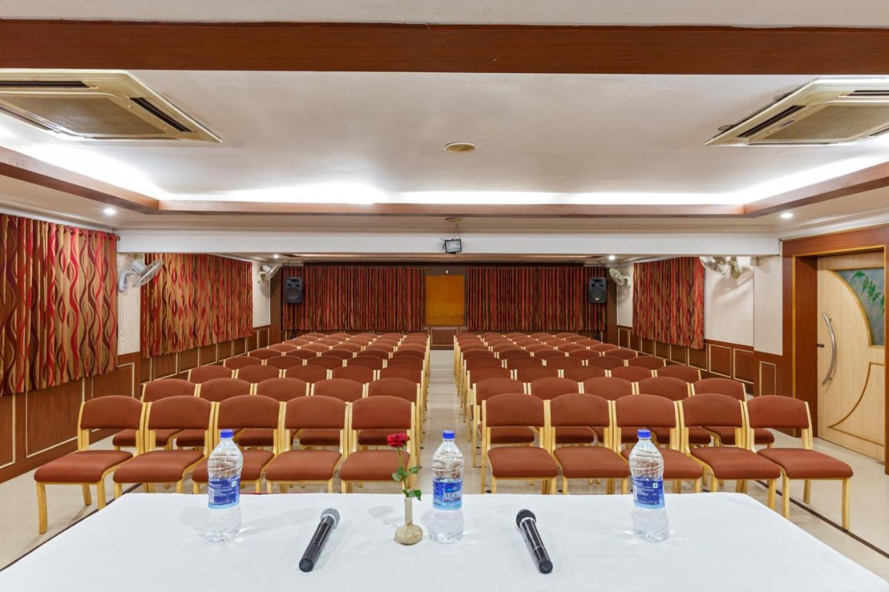 Hotel Woodland Kolhapur Exterior foto
