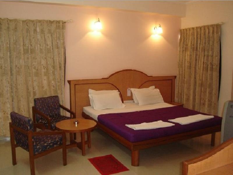 Hotel Woodland Kolhapur Exterior foto