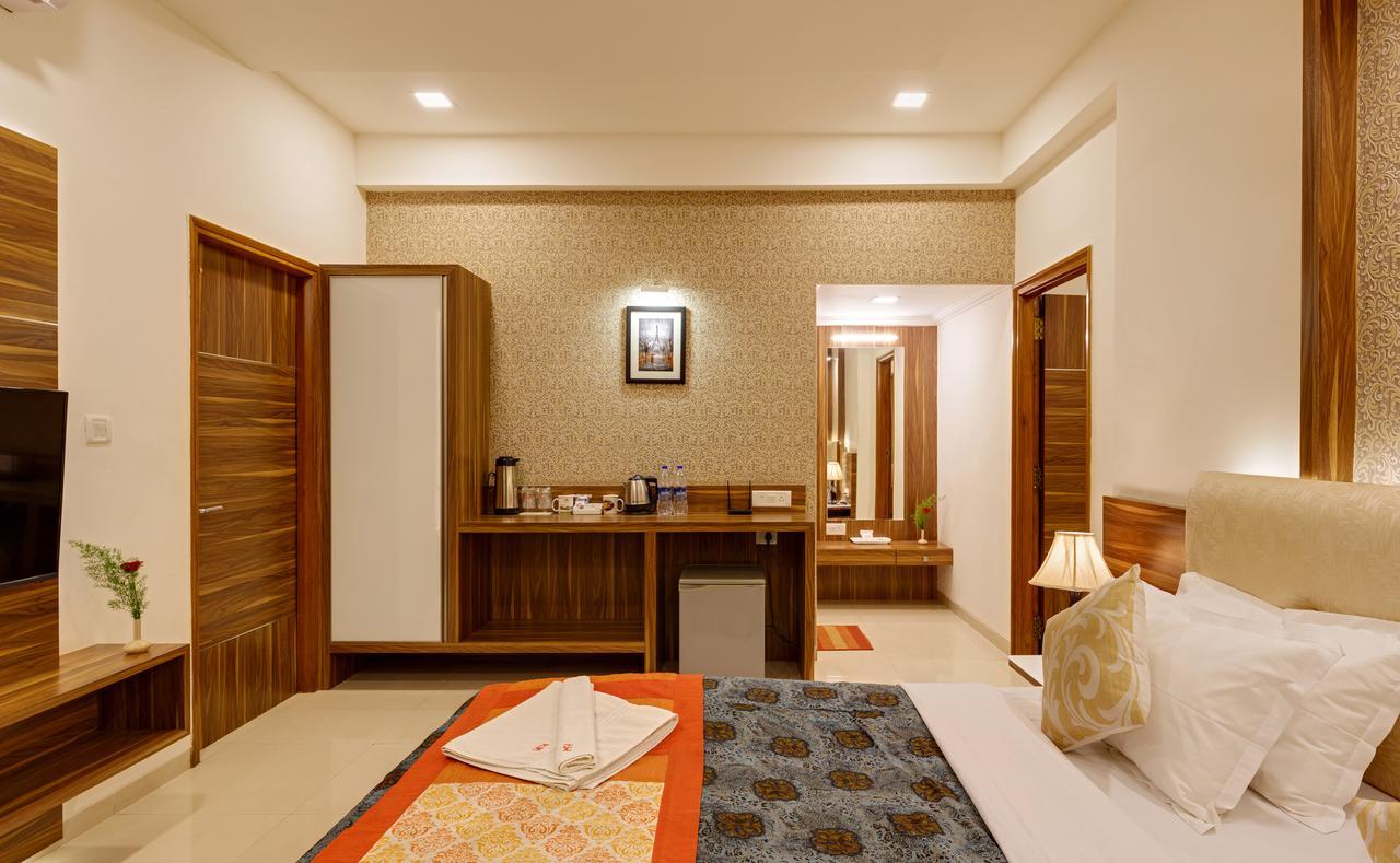 Hotel Woodland Kolhapur Exterior foto