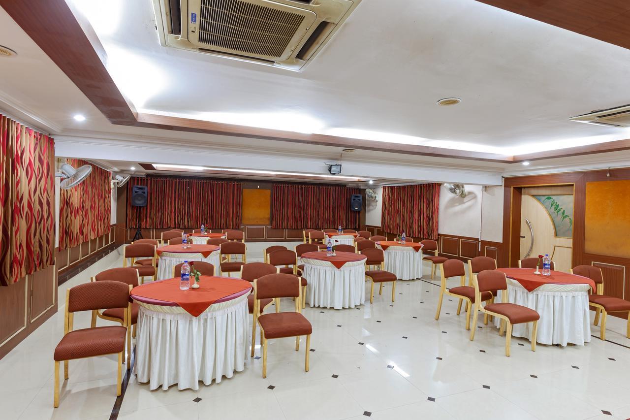 Hotel Woodland Kolhapur Exterior foto